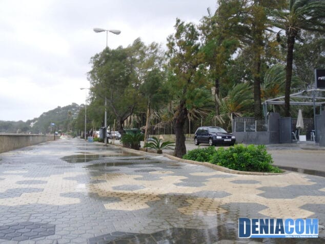 Playa de la Marineta Cassiana estado del paseo tras el temporal