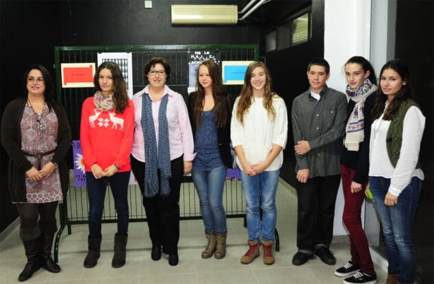 Premiats en el concurs de cartells del Dia Contra la Violència de Gènere a Dénia