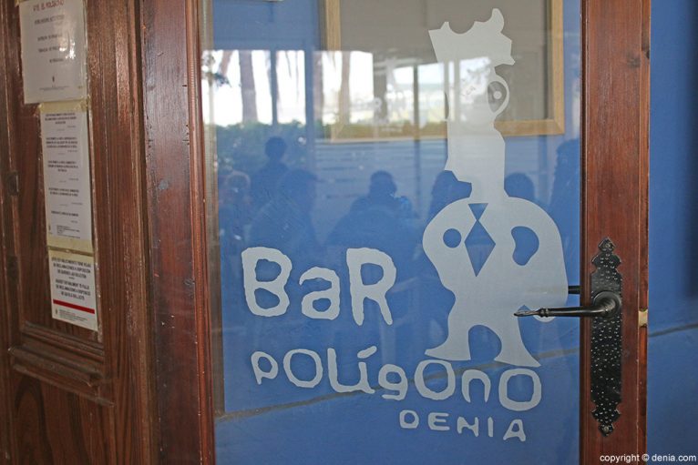 Bar Restaurante El Polígono puerta