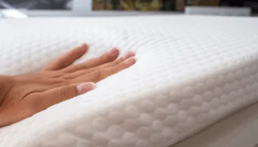 El tacto es uno de las ventajas de estos colchones