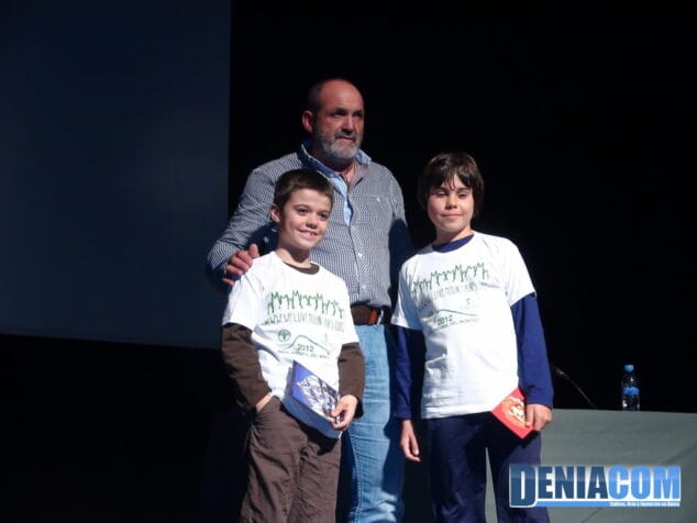02 Conferencia de Juanito Oyarzábal en Dénia Día Internacional de las Montañas 2012