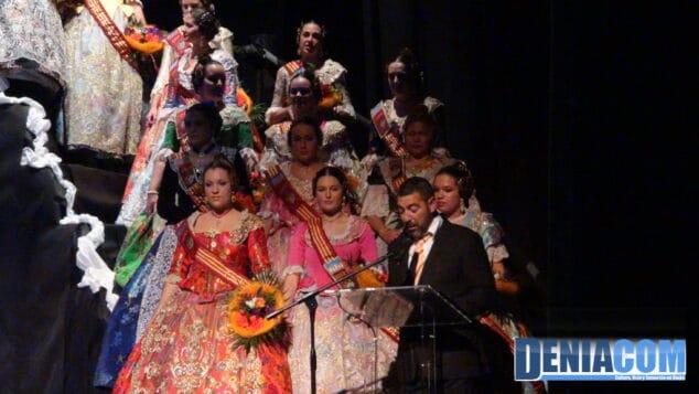 04 Presentación de la Falla Centro 2013