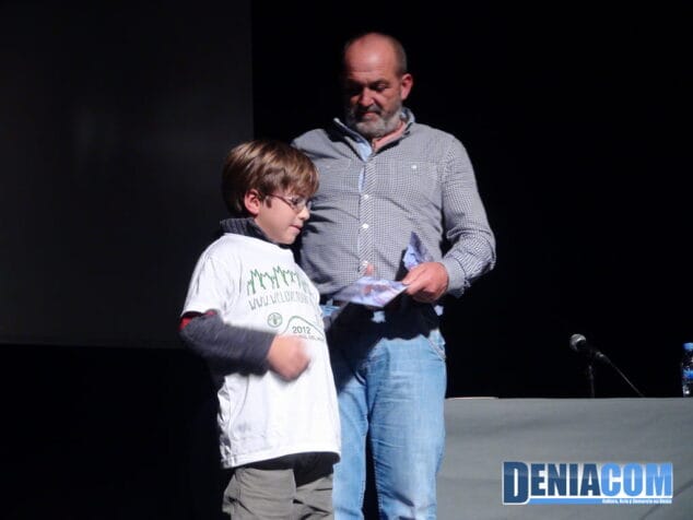 05 Conferencia de Juanito Oyarzábal en Dénia Día Internacional de las Montañas 2012