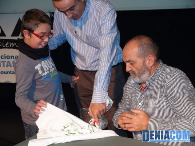 12 Conferencia de Juanito Oyarzábal en Dénia Día Internacional de las Montañas 2012