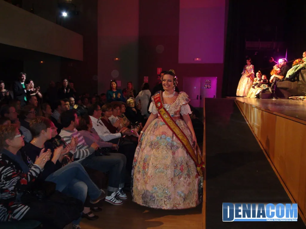 14 Presentación Infantil Falla Centro 2013 - Pleitesías