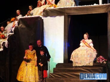 14 Presentación de la Falla Centro 2013 – Pleitesías