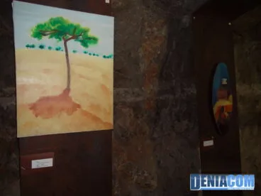 20 Exposiciòn solidaria en favor de Ludai en el Túnel del Castillo de Dénia