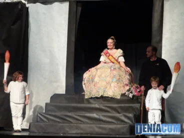 24 Presentación de la Falla Centro 2013