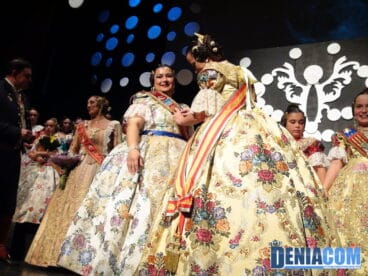 27 Presentación Camp Roig 2013 – Pleitesía de las Falleras Mayores de Dénia