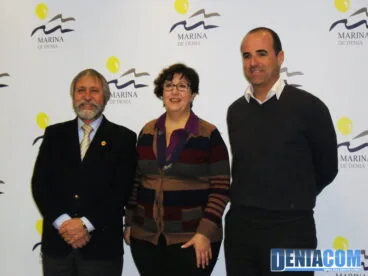 Campaña de recogida de juguetes con Cruz Roja en Marina de Dénia