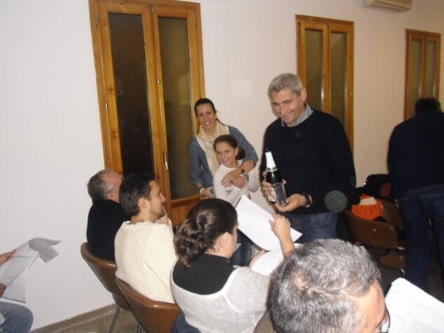 La Junta Local Fallera de Dénia adelanta su Asamblea por la Navidad 3 Celebración de la Junta Local Fallera con Champán