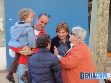 Consellera de Infraestructuras Isabel Bonig el Día de la Banderita de Cruz Roja Dénia