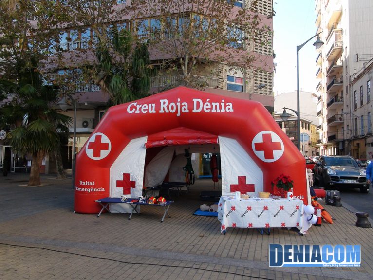 Hospital de Campaña con motivo del Día de la Banderita de Cruz Roja Dénia