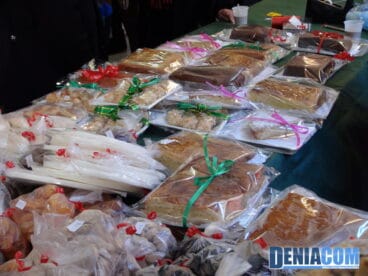 Mecadillo solidario en Dénia a favor de Cáritas y GRAMM Matola