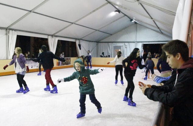 Pista de Gel al Carrer La Via