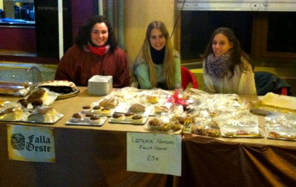 Venta de dulces en la Feria Medieval de Dénia