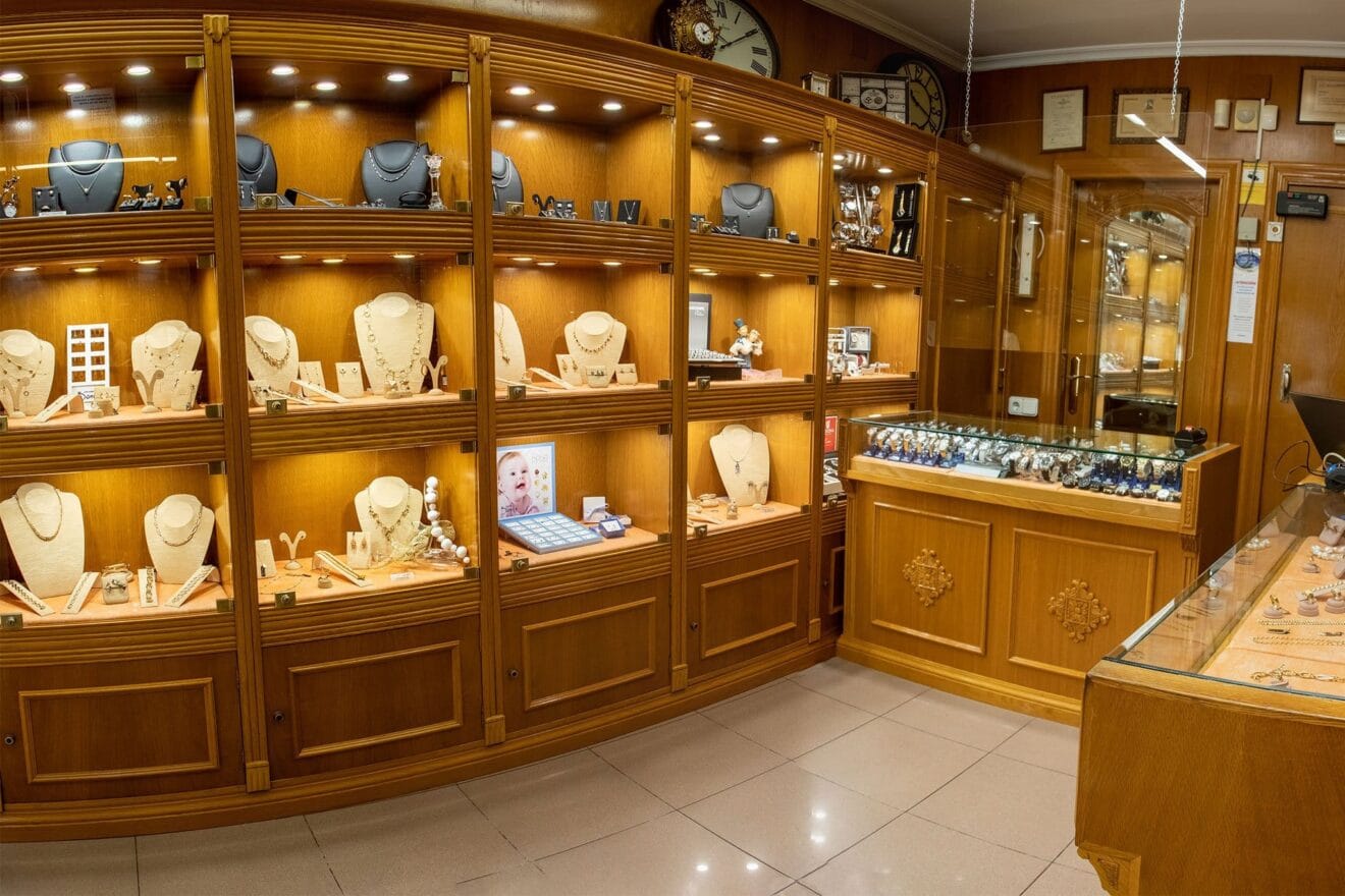 Interior de Joyeria Bonilla