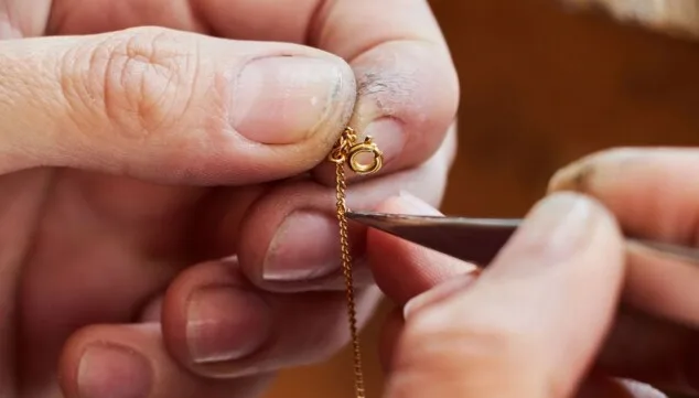 Joyería Bonilla 7 reparacion y creacion de joyas artesanales en denia