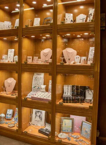 Vitrinas en Joyería Bonilla