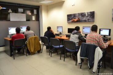 Alumnos de la Autoescuela V de Victoria