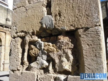 Detalle de la sillería del convento de San Antonio