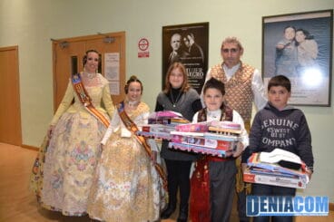 Ganadores del concurso de tarjetas de Navidad de la junta Local Fallera de dénia