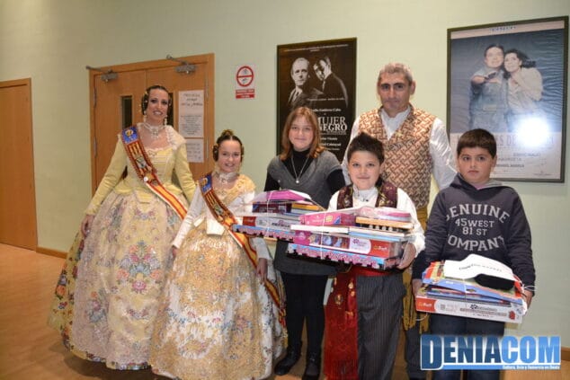 Ganadores del concurso de tarjetas de Navidad de la junta Local Fallera de dénia