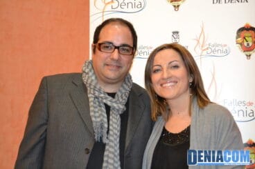 Mayte Cabrera es la pregonera y Jose Antonio Moya el Fallero Ejemplar 2013 02