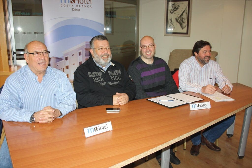 Rueda de prensa del BLOC en Dénia Rueda de prensa del BLOC en Dénia