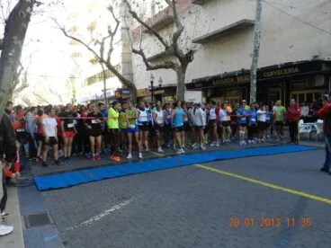 Salida de la II Carrera Solidaria de Cruz Roja Dénia