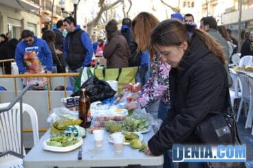 08 Paellas solidarias en el mig any de la Festa Major de Dénia