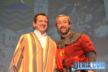 11 Presentación de capitanes Mig Any Dénia 2013 – Primer Tró Wallies – ´Ángel Vives