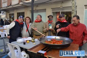 19 Paellas solidarias en el mig any de la Festa Major de Dénia