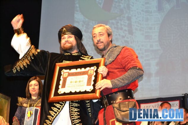 23 Presentación de capitanes Mig Any Dénia 2013 Capitán Moro Rafa Cheli