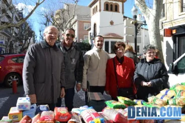 26 Paellas solidarias en el mig any de la Festa Major de Dénia