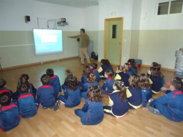 Charla concienciación sobre el abandono animal en Dénia