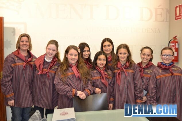 Cortes de honor en la presentación del programa de fallas de Dénia 2013