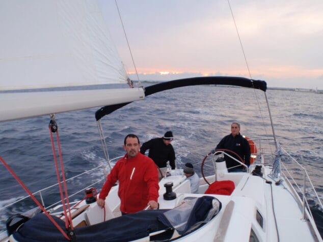 Cursos de navegación en Dénia Navega Velas y Viento