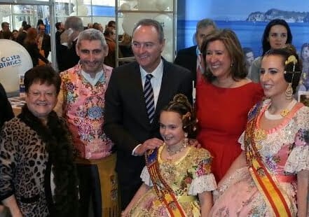 Las FFMM de Dénia junto a Alberto fabra en Fitur 2013