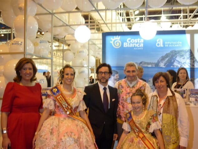 Las Falleras Mayores de dénia en Fitur