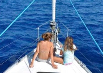 Navega a vela el Día del Padre en Dénia