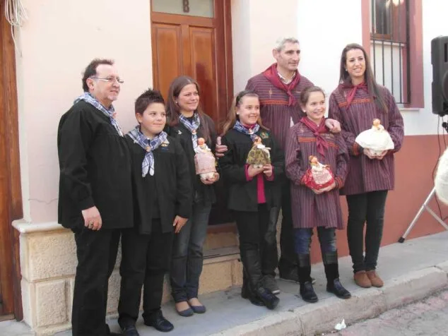 Presentación de bocetos de la Falla Les Roques 2013 01