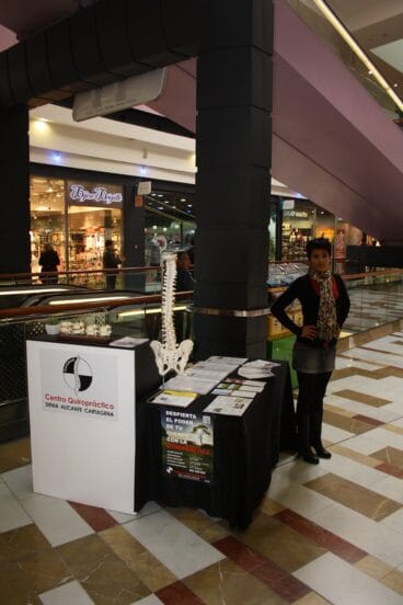 Stand Centro Quiropráctico Denia en el Centro Comercial Portal de la Marina