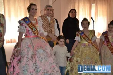 Visita de las Falleras Mayores de Dénia a la Residencia de ancianos Santa Lucía 27
