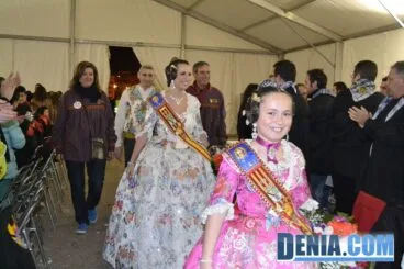 01 Sopar de Germanor 2013 en Dénia – Entrada de las Falleras Mayores