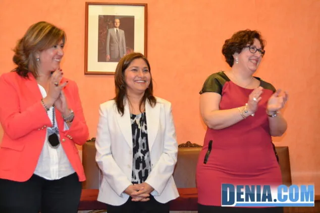 Jessica Romero apela por equilibrar fuerzas en la lucha por la igualdad en su homenaje en el Día de la Mujer 13 13 Jessica Romero reconocida en el Día de la Mujer de Dénia 2013