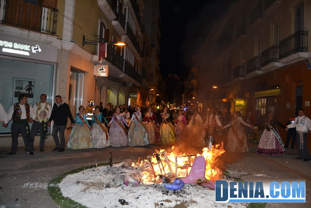 16 Cremà de las Fallas de Dénia 2013