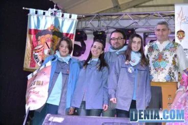 29 Sopar de Germanor 2013 en Dénia – La Falla Port Rotes gana el premio al mejor aparador