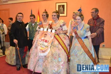 Entrega de premios de las Fallas de Dénia 2013 05 – Premi Millor Pintura – Falla Centro
