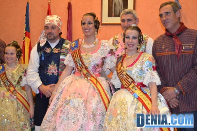 Entrega de premios de las Fallas de Dénia 2013 13 Premio Ús del valencià Falla Port Rotes